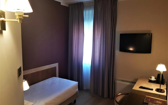 Hotel Astra Ferrara