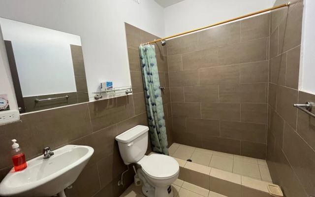 Mare S&M Hostal