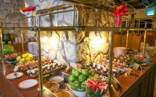Salt Lick Safari Lodge