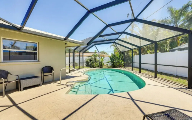 Sarasota House w/ Private Pool - 4 Mi to Beach!