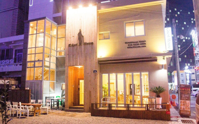 Kidari Guesthouse