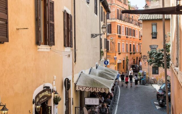 Rental In Rome Pelliccia Apartment