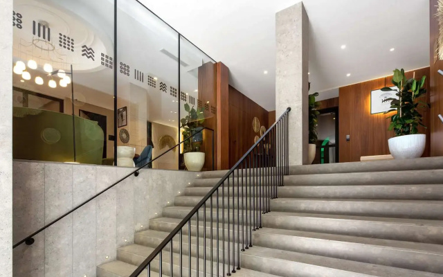 Atocha  Madrid, Tapestry Collection by Hilton