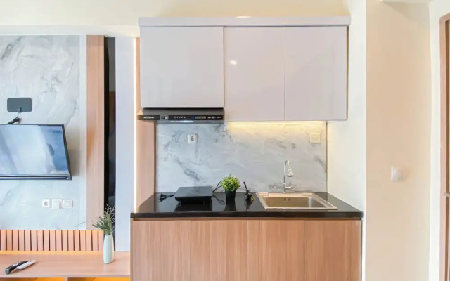 Homey And Modern 2Br At Meikarta Apartment