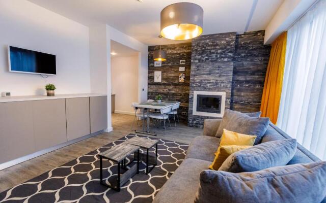 Pine Woods Studio D113 in Silver Mountain