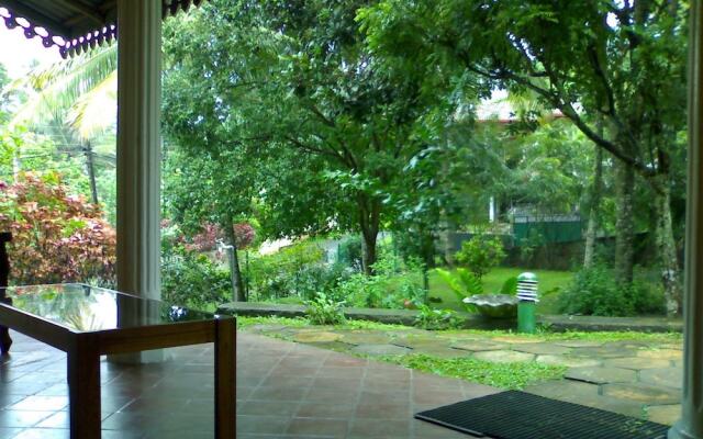 Lanka Villas Holiday Resort