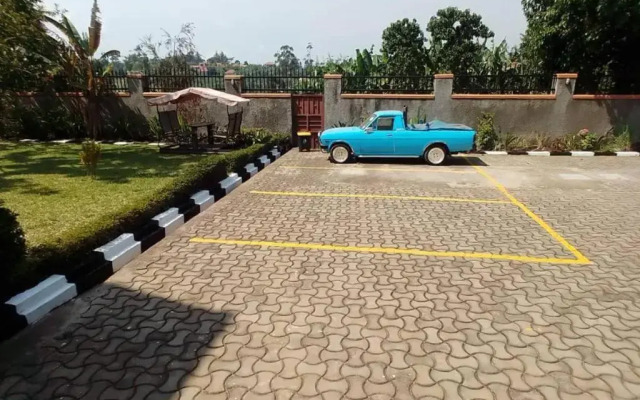 Mary Keeri Suites