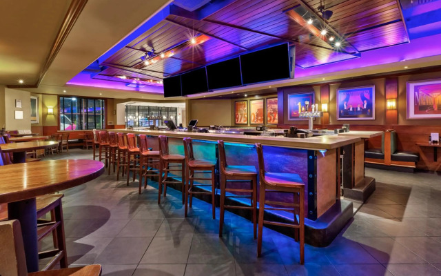Crowne Plaza Dulles Airport by IHG