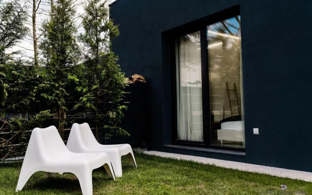 Apartament Black