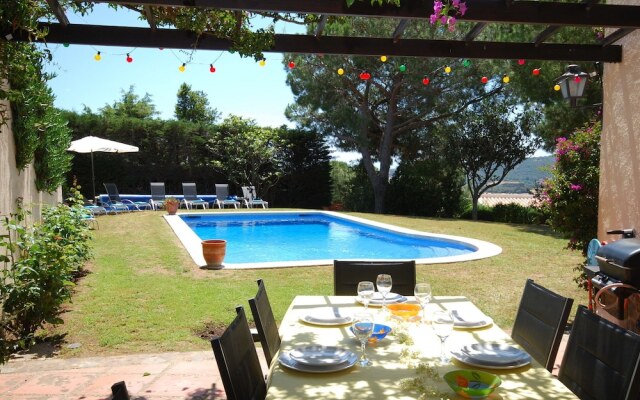 Magnificent Villa in Calonge With Terrace