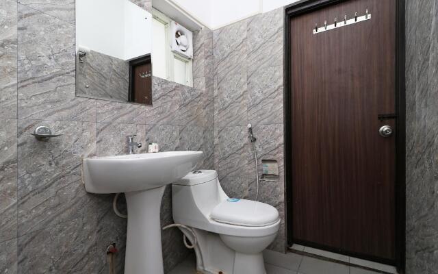 The Reverend by OYO Rooms