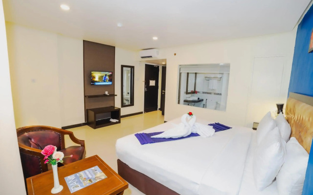 Parkside Star Hotel Waena