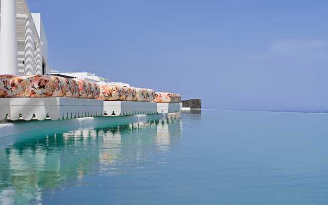 Cresanto Luxury Suites - Adults Only