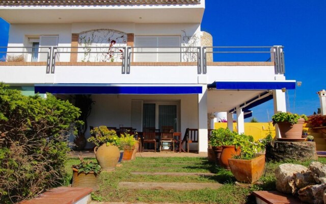 9001 - Villa Peni