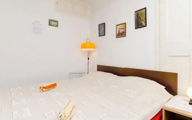 Room Divna Old Town