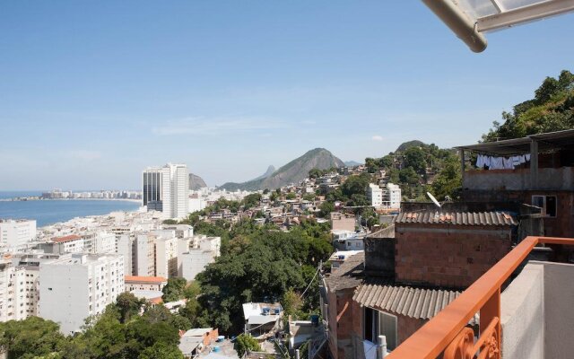 Abraço Carioca Favela Hostel
