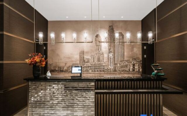 The Tianjin Eye JIANGUO PALACE Hotel