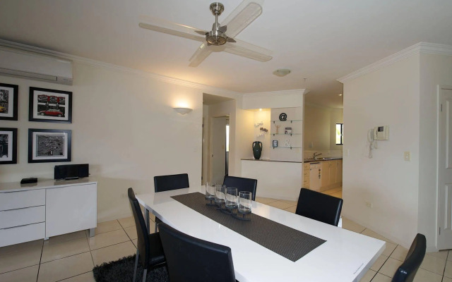 Jack & Newell Holiday Apartments