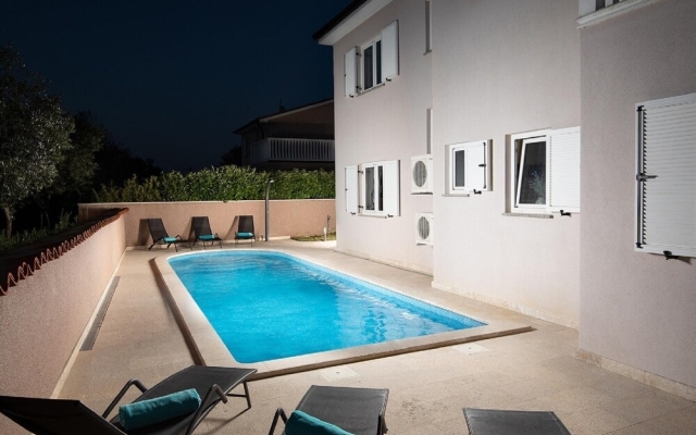 Modern Villa in Loborika With a Swimming Pool