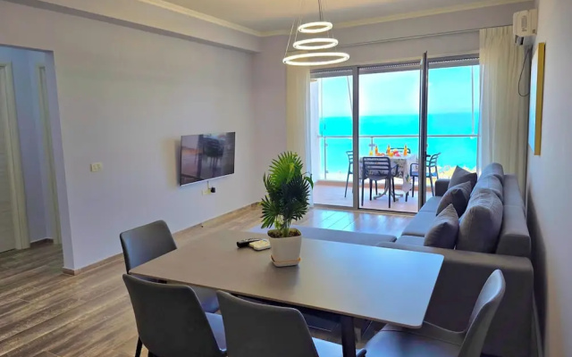 Beachfront & Sea View Apartment 101