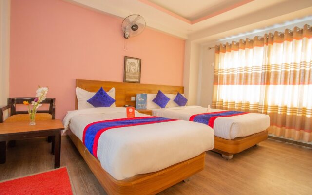 OYO 136 Hotel Om Plaza