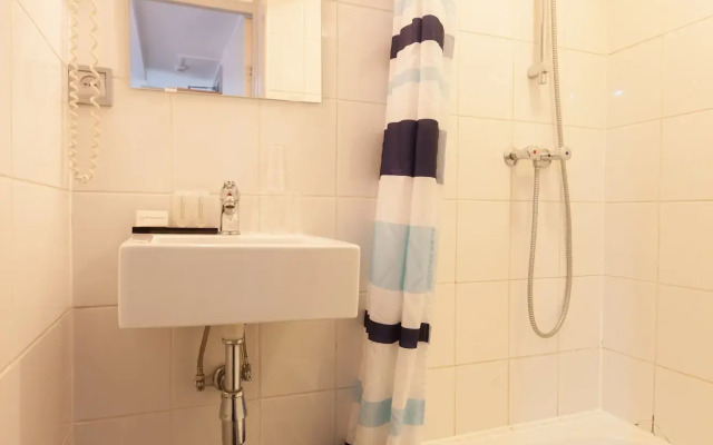 Townhouse Hotel