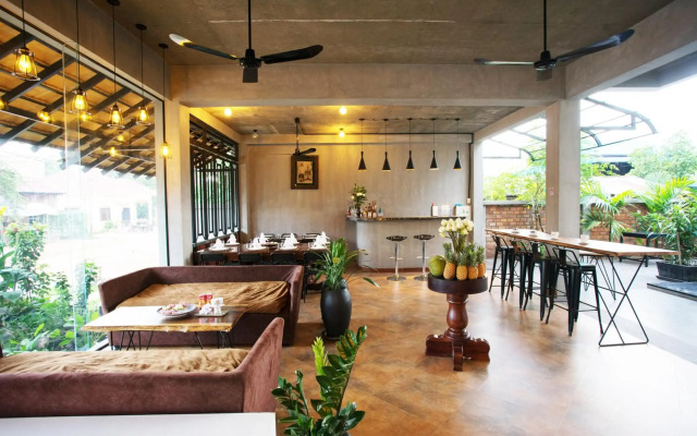 Central Blanche Residence