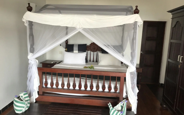 Suite Lanka