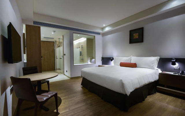 Just Sleep Kaohsiung Station