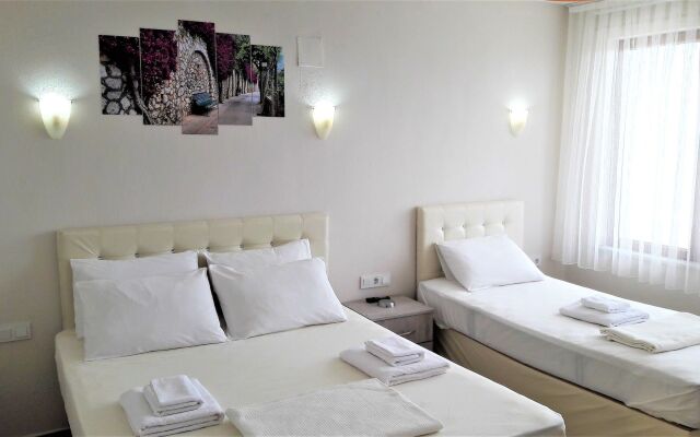 Assos Nazan Motel Restoran Beach