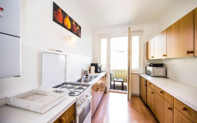 Lovley central Vienna apartment with balcony