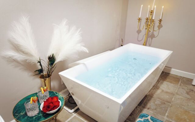 Quiet Mind Mountain Lodge, Retreat and Spa