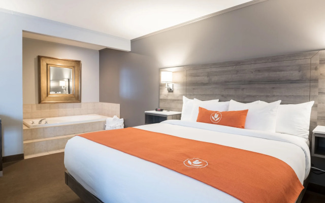 Amsterdam Inn & Suites Moncton