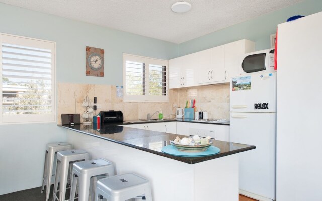 Intrepid, Unit 4/3 Intrepid Close