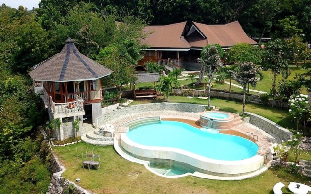 Cangdoki Resort and DIve Camp