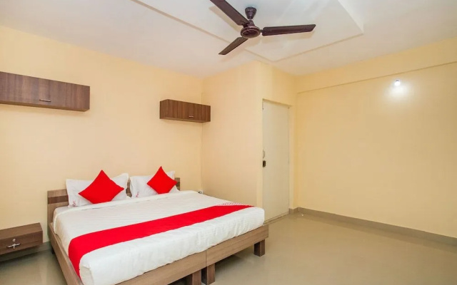 OYO 16803 Hotel Blueberry