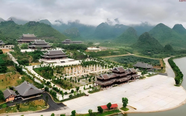 Tam Chuc Complex