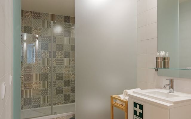 MZ By UNA Apartments