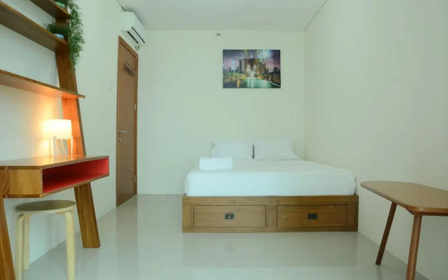 Woodland Park Residence Kalibata View Swimming Pool