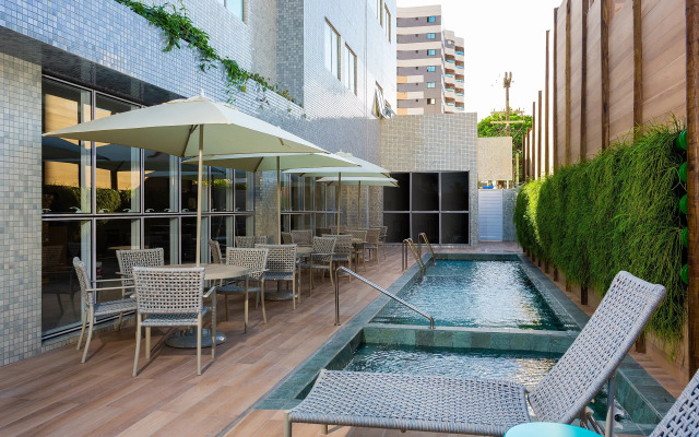 Flix Hotel