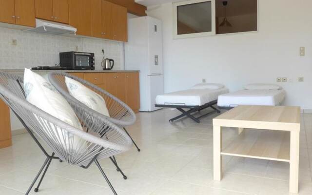 "kalamaki Plaza Apartments 'psari'"