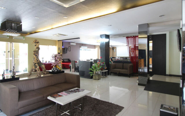 艾里泗水萨瓦汉克兰甘酒店(Airy Sawahan Kranggan Surabaya)