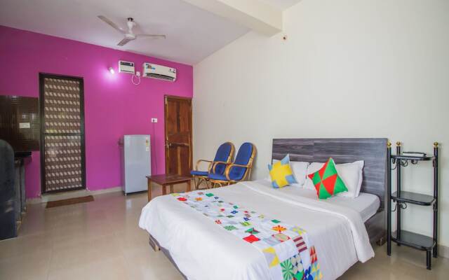 OYO 13211 Home Spacious Studio Morjim Beach