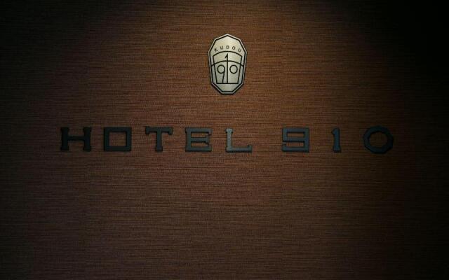 Hotel 910