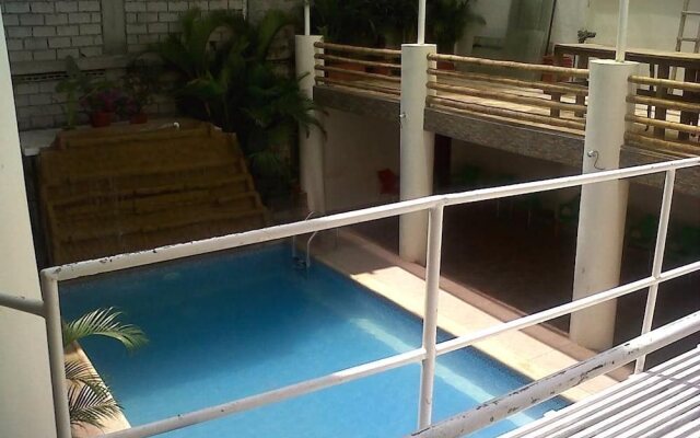 Hostal Ludos - Hostel