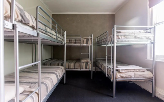 The Pickled Frog - Hostel