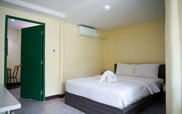 Town Home by The Warehouse Chiang Mai