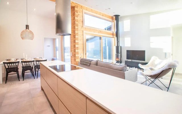 Riverside luxury suites