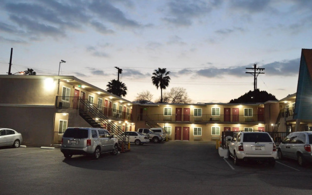 La Casa Inn
