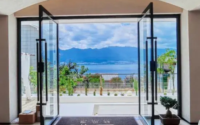 Jiujianhai Seaview Art Meisu (Dali Erhai Branch)